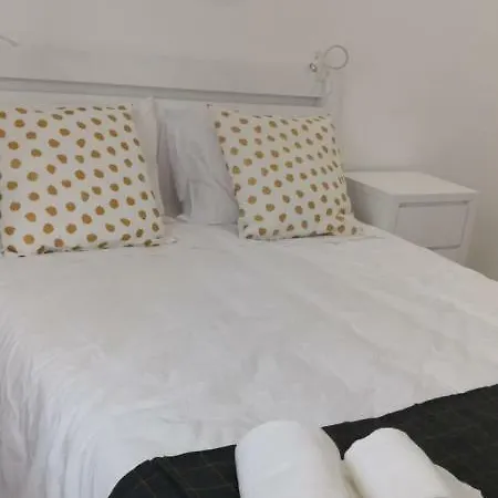 Ocean One Pensión Albufeira